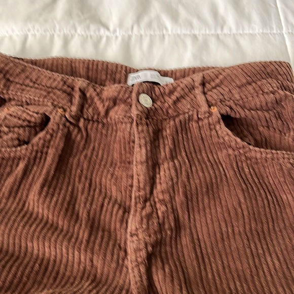 Pre owned Zara kids corduroy pants - like new - Picture 3 of 4